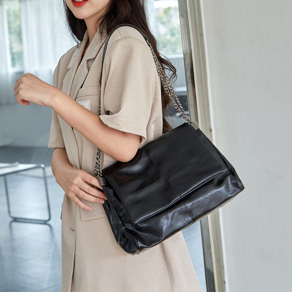 Crossbody shoulder quilted large capacity bag women, versatile commuter bag, chain crossbody bag, shoulder bag