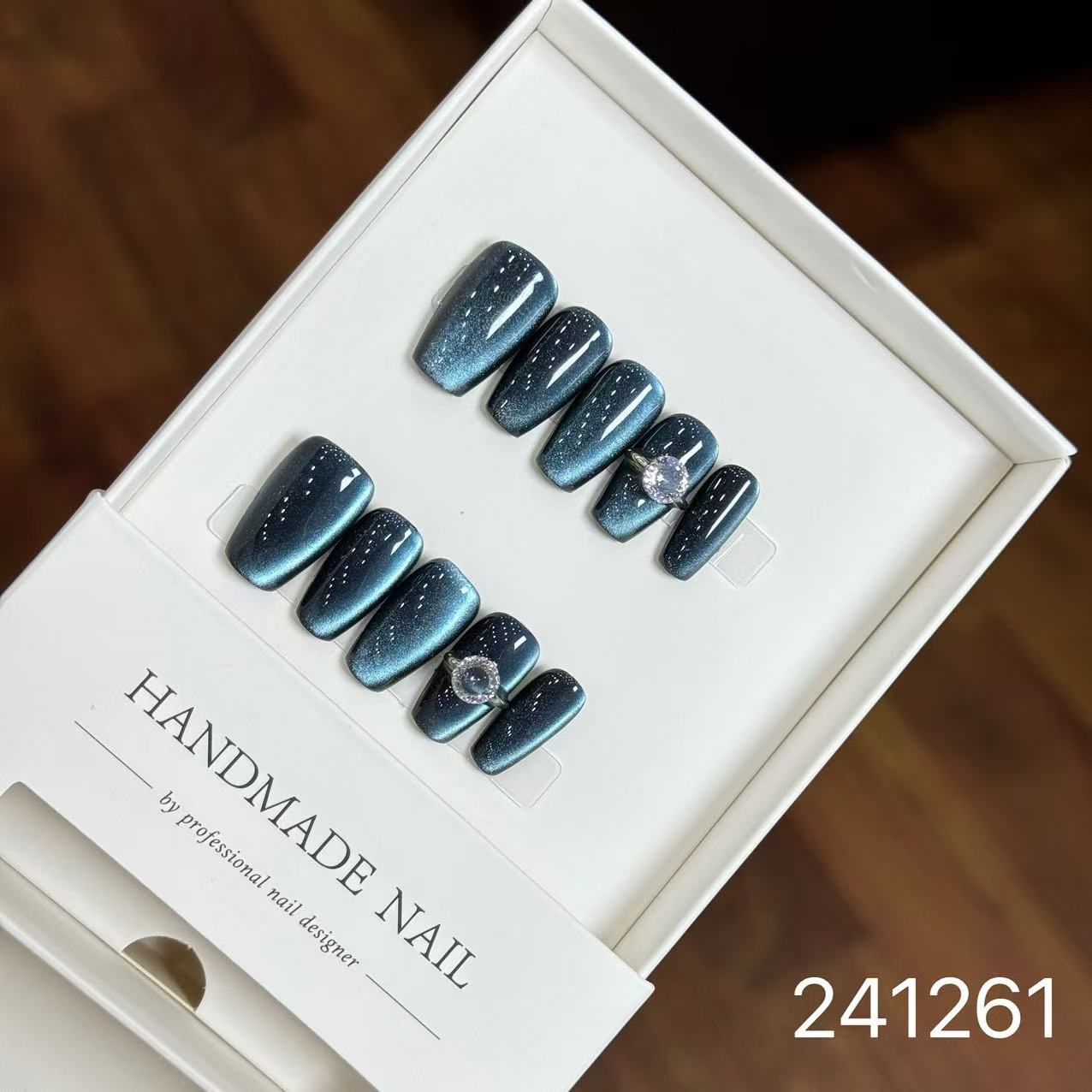 1031- Handmade press on nails fake nails removable
