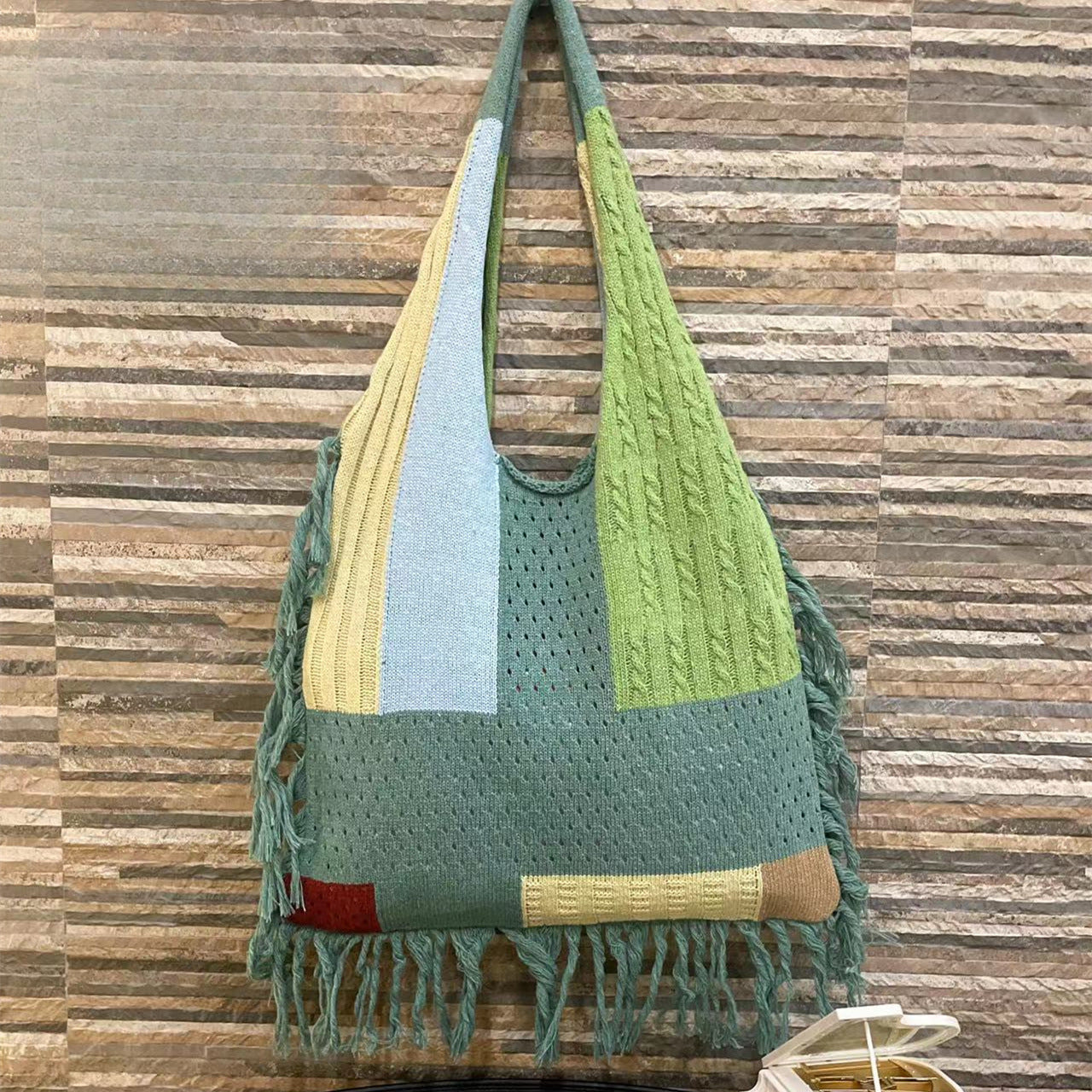 Tassel bag women, splicing knitted shoulder bag, simple and versatile retro knitted bag hobo